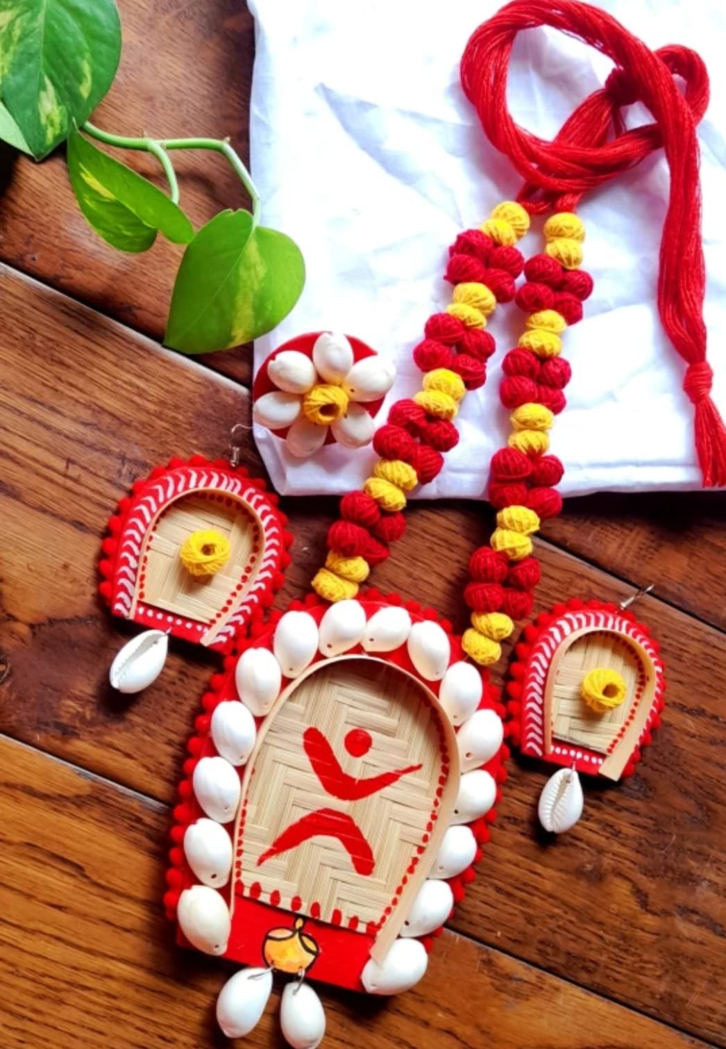 Traditional handcrafted Set