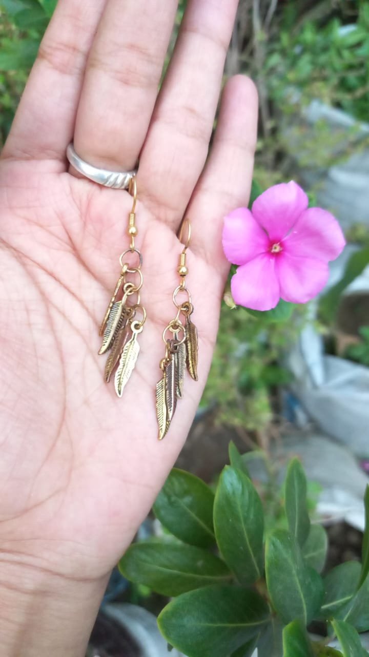 Earrings (2) and Bracelet (1)