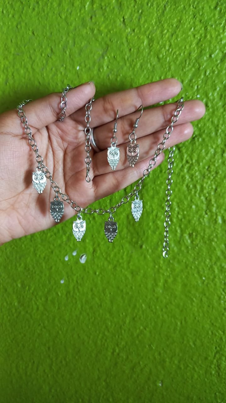 Chain(1) and Earrings(3) Set - Image 6